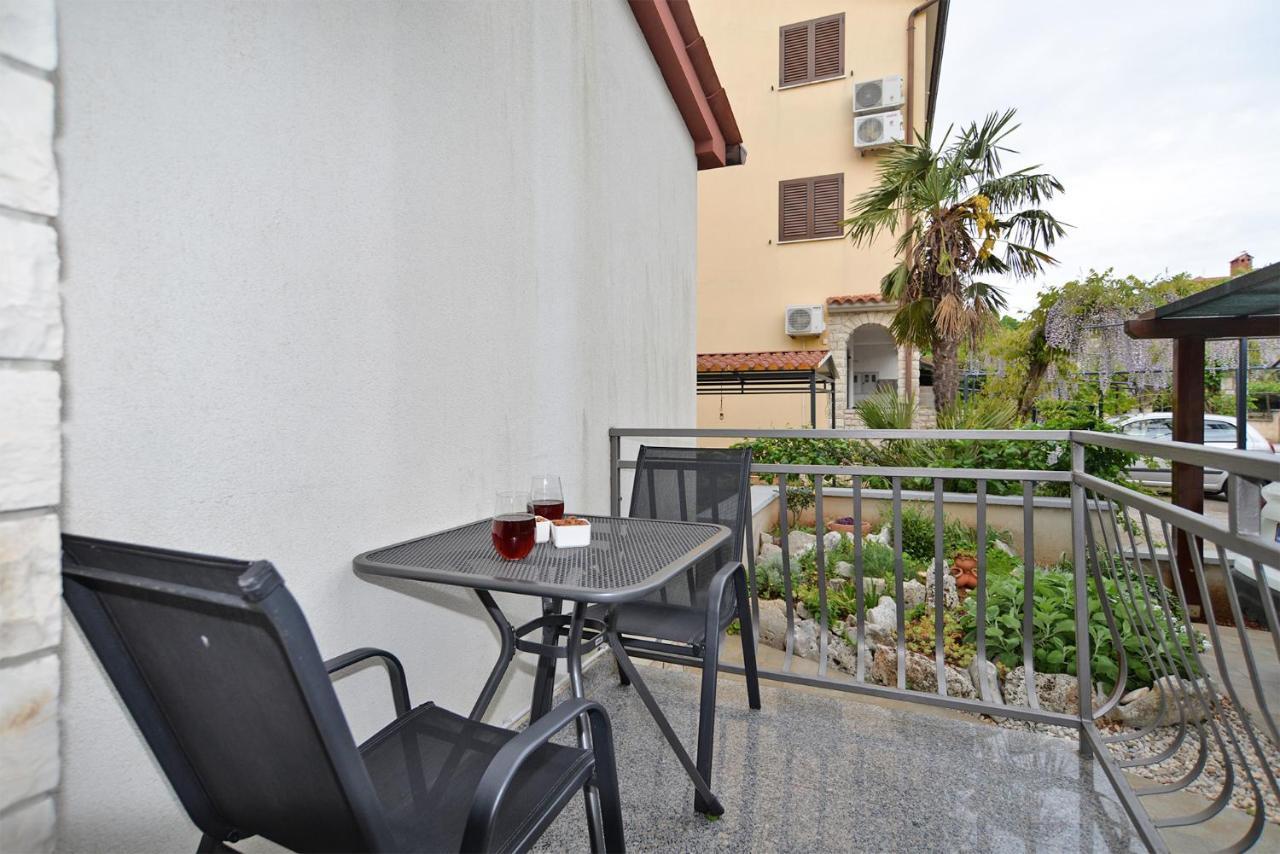 Apartments Mira 1293 Fažana Exterior foto